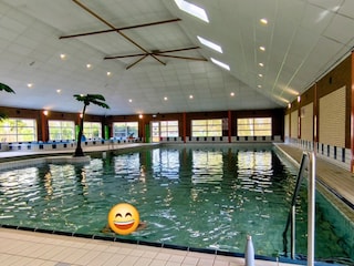Schwimmbad mit separatem Kinderbecken