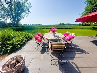 große Terrasse in Südlage