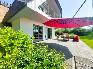 große Terrasse in Südlage