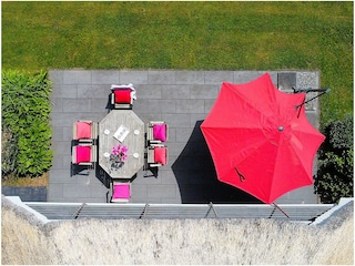 große Terrasse in Südlage