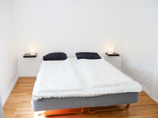 3 Schlafzimmer - eines mit Doppelbett