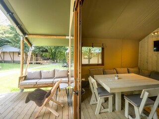 Chalet Ieper Outdoor Recording 3