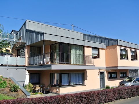 Ferienwohnung - Baum