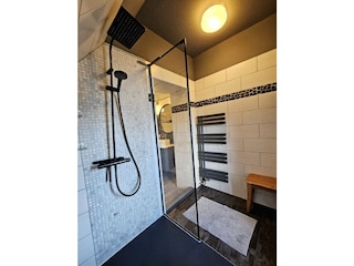 Zweites Bad/WC von vier