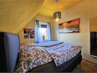 Schlafzimmer Nr.1 mit Boxspringbett