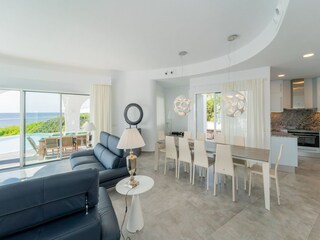 Villa Binibequer Features 43