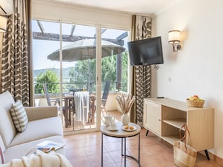 Apartment Mallemort Features 18