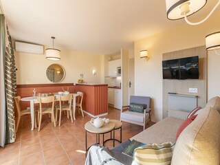 Apartment Mallemort Features 28