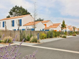 Holiday house Brem-sur-Mer Environment 25