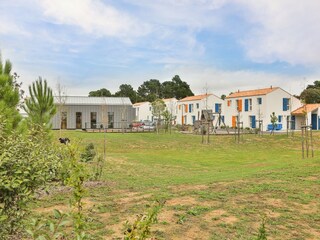 Holiday house Brem-sur-Mer Environment 26