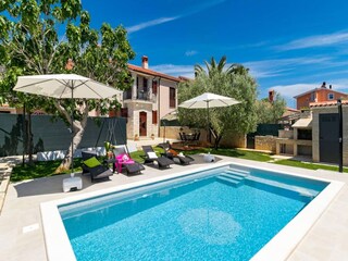 Villa Pula Outdoor Recording 3