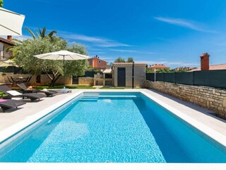 Villa Pula Outdoor Recording 4