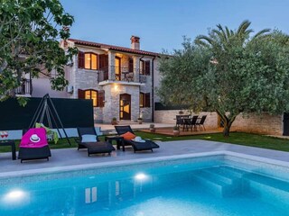 Villa Pula Outdoor Recording 5