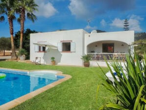 Ferienhaus Acojedora casa en Es Cubélls cerca del pueblo
