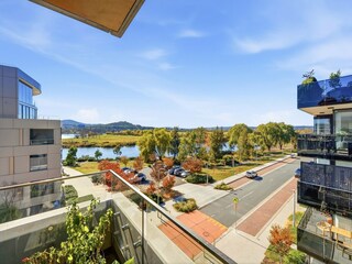 Apartment Welt Outdoor Recording 2