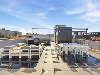 Apartment Welt Outdoor Recording 4