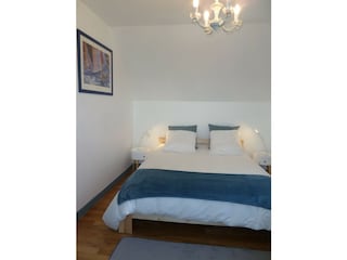 Das große Schlafzimmer im Obergeschoss