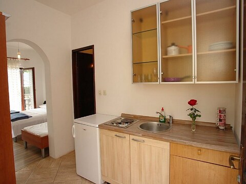 Pansion Gea - Studio Apartment with Balcony and Sea View