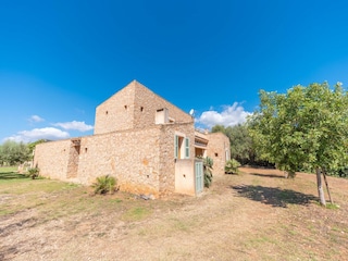 Villa Cala Bona Outdoor Recording 1