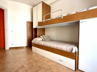 Etagenbett -Einzelbett