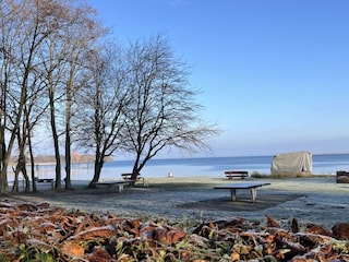 Zum Baden zu kalt,  wie wäre es mit Tischtennis?