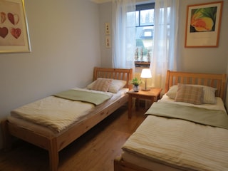 Schlafzimmer 2