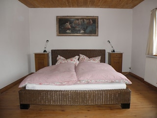 Schlafzimmer 1