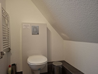 zusätzliche Toilette oben