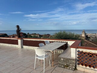 Dachterrasse mit Sitzplatz mit traumhaftem Ausblick