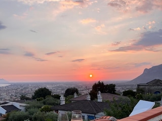 Sonnenuntergang vom Dach