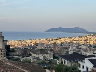Blick von Hauptterrasse auf Terracina