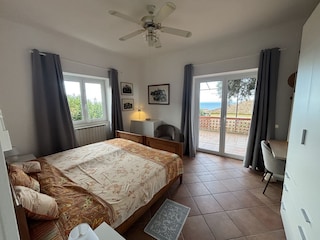 Schlafzimmer 2 mit Doppelbett