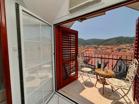 Fancy Apartments Marco - Studio Apartment with Balcony and Sea View