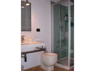 2. Badezimmer