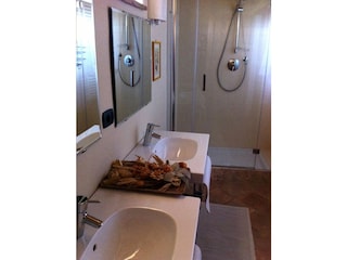 1. Badezimmer