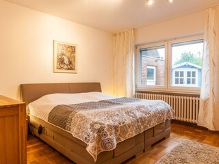 Doppelschlafzimmer EG