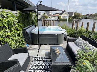 Bungalow Lemmer Outdoor Recording 1