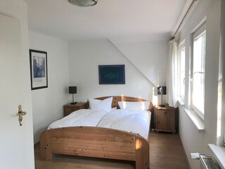 2. Schlafzimmer 2. OG