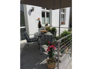 Terrasse zur Fewo Voss