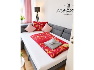 Schlafcouch mit Wäschepaket