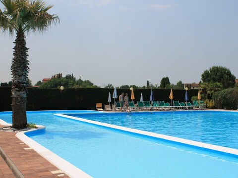 Holiday house Charming Apartment with Pool near Lazise. Ideal for Families