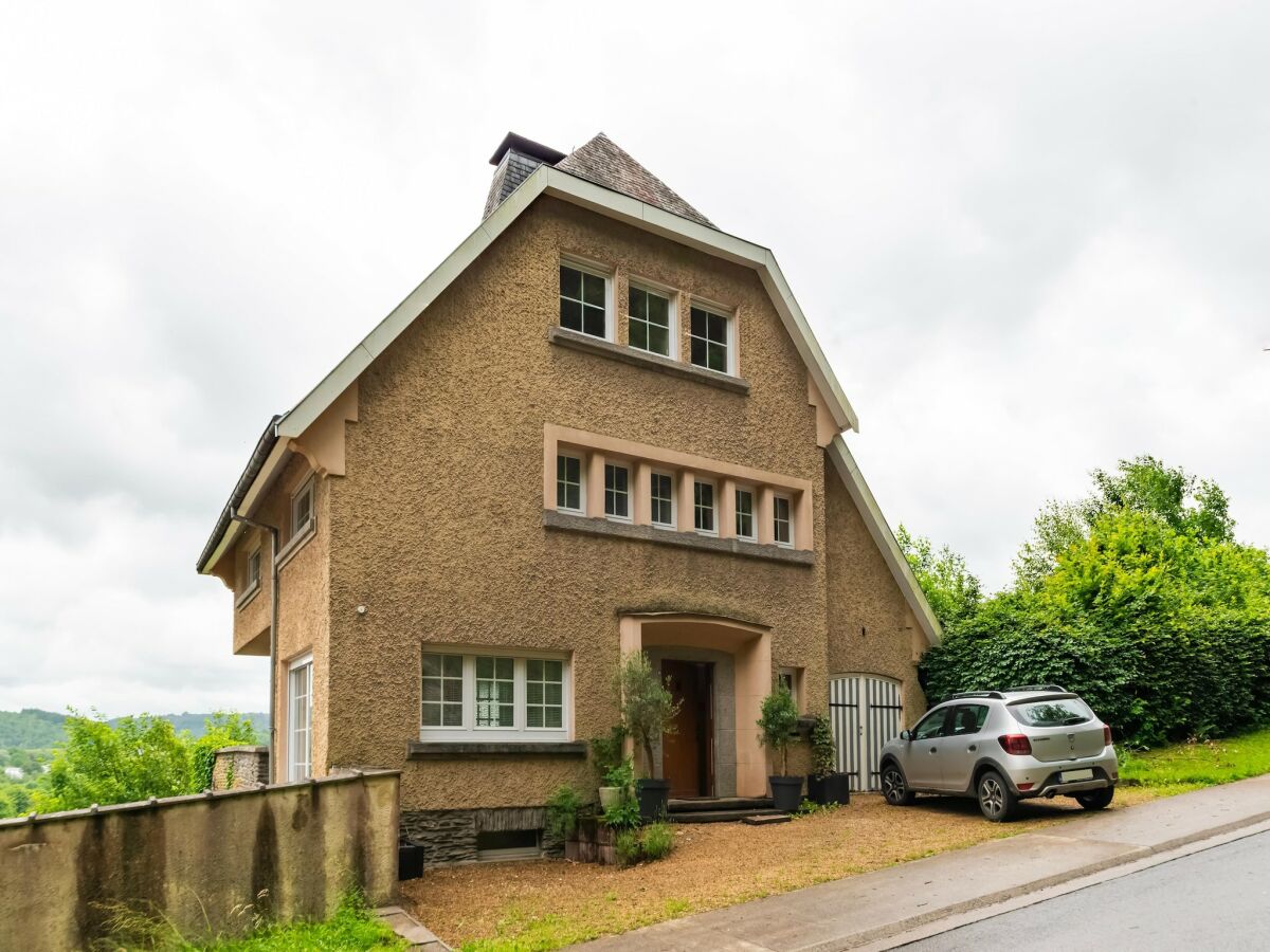 Ferienhaus Ruhiges Haus mit Blick auf das Schloss Bouillon