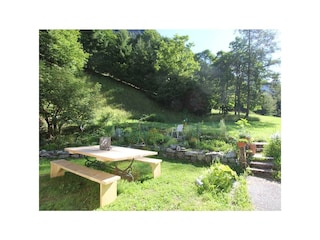 Kräutergarten mir Grillmöglichkeit