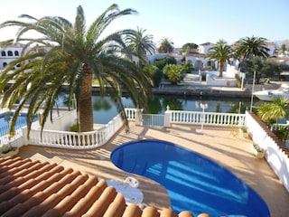 Villa Empuriabrava Buitenaudio-opname 19