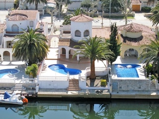 Villa Empuriabrava Buitenaudio-opname 10