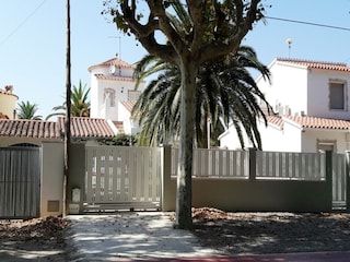 Villa Empuriabrava Buitenaudio-opname 12