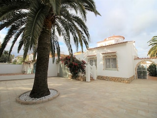 Villa Empuriabrava Buitenaudio-opname 14