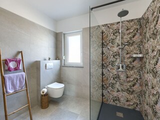 Badezimmer 2 im Obergeschoß