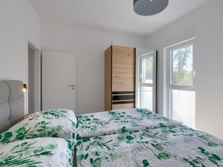 Schlafzimmer 1