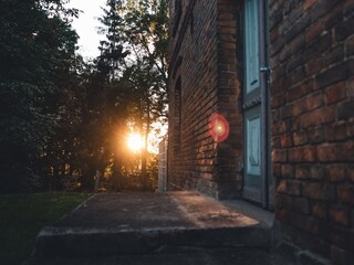 Sonnenuntergang hinter der Mühle